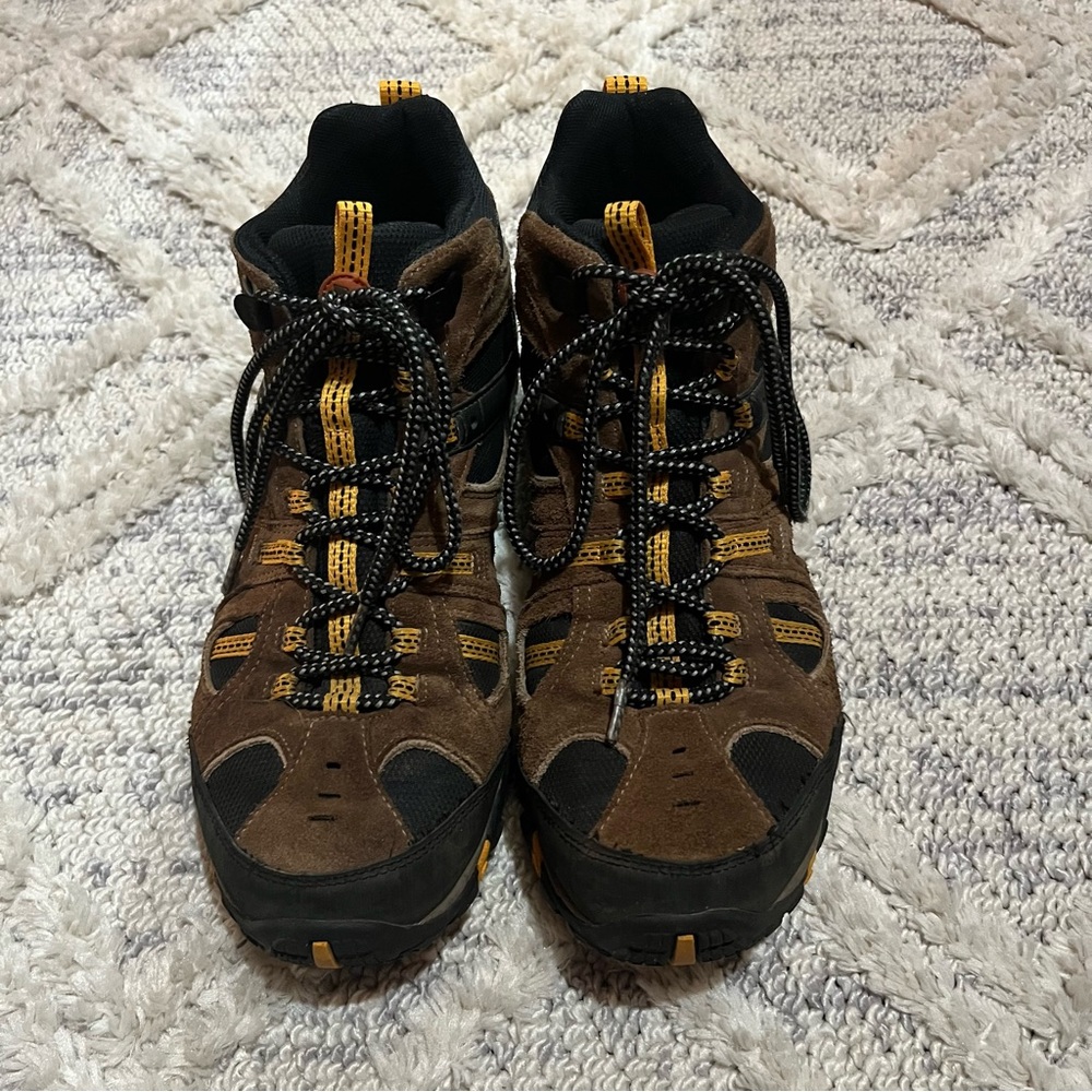 Men's Merrell Yokota Trail Mid Waterproof Hiking Boots - Picture 2 of 7